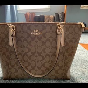 Coach Tote